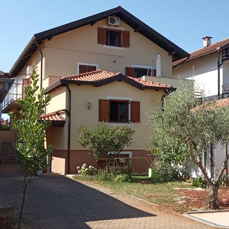 Ferienwohnung ReMi Umag Exterior foto