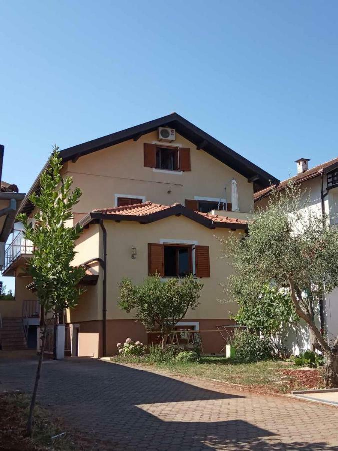 Ferienwohnung ReMi Umag Exterior foto