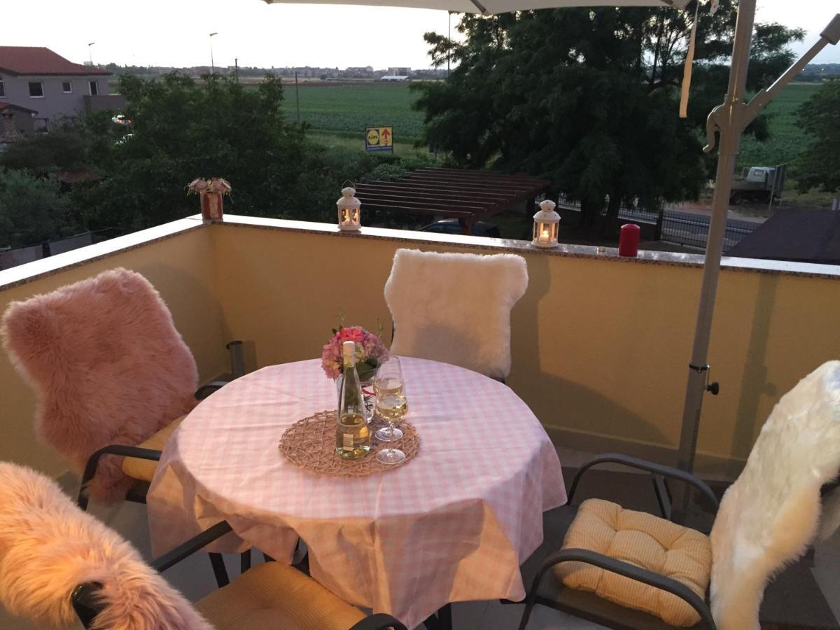 Ferienwohnung ReMi Umag Exterior foto